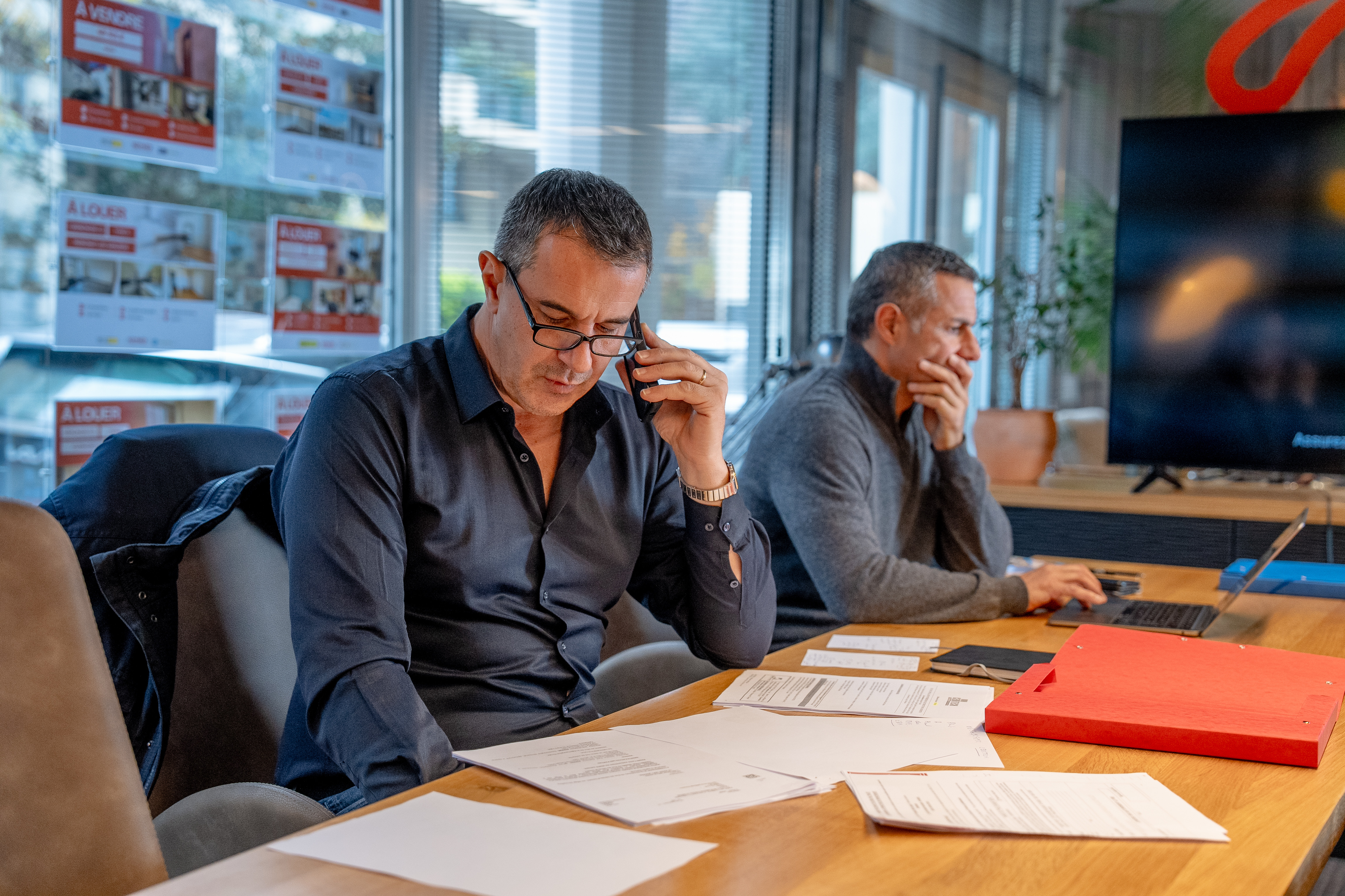 Négociateurs Côté Particuliers au travail